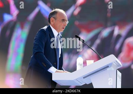 L'ex parlamentare francese Marion Marechal ha tenuto un discorso durante un rally di campagna dell'estrema destra francese Reconnete! Presidente del partito e candidato alla presidenza Eric Zemmour sulla piazza del Trocadero a Parigi il 27 marzo 2022. Gli elettori francesi si dirigano ai sondaggi nell'aprile 2022 per le elezioni presidenziali. (Foto di Michel Stoupak/NurPhoto) Foto Stock