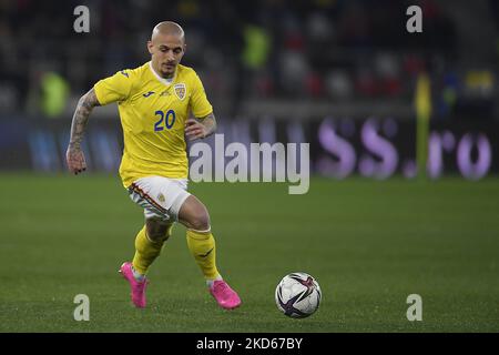 Ionut Mitrita in azione durante la partita internazionale amichevole tra Romania e Grecia a Stadionul Steaua il 25 marzo 2022 a Bucarest, Romania. (Foto di Alex Nicodim/NurPhoto) Foto Stock