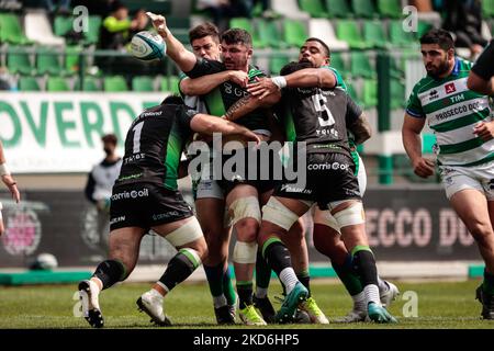 Sammy Arnold (Connacht Rugby) durante la partita del Campionato di rugby Unito Benetton Rugby vs Connacht Rugby il 02 aprile 2022 allo stadio Monigo di Treviso (Foto di Mattia Radoni/LiveMedia/NurPhoto) Foto Stock