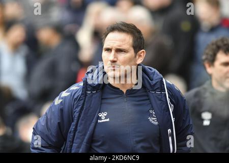 Frank Lampard, manager di Everton, guarda prima della partita della Premier League tra West Ham United ed Everton al London Stadium di Stratford, domenica 3rd aprile 2022. (Foto di Ivan Yordanov/MI News/NurPhoto) Foto Stock