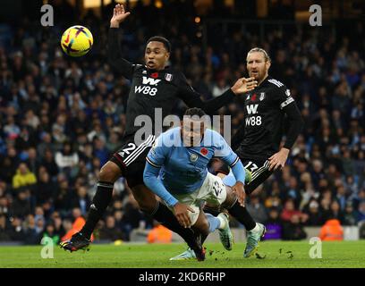 Manchester, Inghilterra, 5th novembre 2022. Manuel Akanji di Manchester City si dirige in gol durante la partita della Premier League all'Etihad Stadium, Manchester. L'immagine di credito dovrebbe essere: Darren Staples / Sportimage Foto Stock