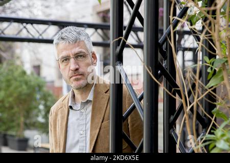 Il premiato giornalista americano Alec MacGillis presenta il 5 2022 aprile a Barcellona, Catalogna, Spagna, "Fulfillment: America in the Shadow of Amazon" (Foto di Albert Llop/NurPhoto) Foto Stock