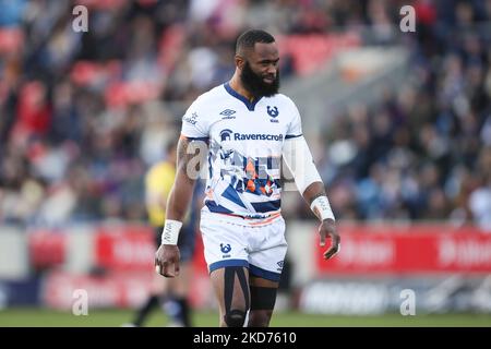 Semi Radradra di Bristol Bears, che ha segnato la prova di Bristol, durante la partita della Coppa dei campioni europea tra sale Sharks e Bristol all'AJ Bell Stadium, Eccles, sabato 9th aprile 2022. (Foto di Pat Scaasi/MI News/NurPhoto) Foto Stock