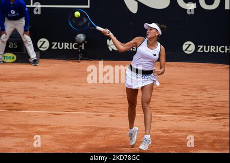 La russa Kamila Rajimova gioca durante la partita di semifinale contro la tedesca Tatjana Maria alla Copa Colsanitas del torneo WTA di Bogotà, Colombia, 9 aprile 2022. La tedesca Tatjana Maria giocherà contro il brasiliano Laura Pigossi in finale. (Foto di Sebastian Barros/NurPhoto) Foto Stock