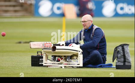 Mark Ealham di Kent CCC durante il campionato della contea - Divisione uno (giorno 2 di 4) tra l'Essex CCC contro il Kent CCC al Cloud County Ground, Chelmsford il 08th aprile , 2022 (Foto di Action Foto Sport/NurPhoto) Foto Stock