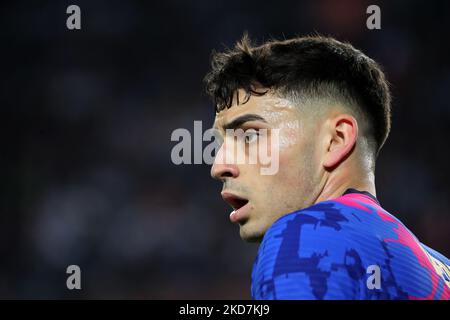 Pedri durante la partita tra il FC Barcelona e l'Eintracht Frankfurt, corrispondente alla prima tappa della finale di quarti della UEFA Europa League, disputata allo stadio Camp Nou, a Barcellona, il 14th aprile 2022. -- (Foto di Urbanandsport/NurPhoto) Foto Stock