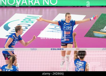 Esultazione di Nika Daalderop (Igor Gorgonzola Novara) durante il Volley Serie Italiana A1 partita femminile Playoff - Igor Gorgonzola Novara vs Volley vero Monza il 21 aprile 2022 alla pala Igor Gorgonzola di Novara (Foto di Letizia Valle/LiveMedia/NurPhoto) Foto Stock