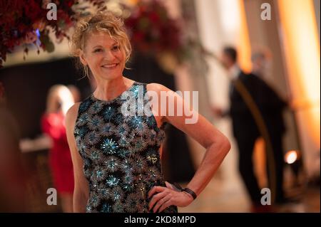 05 novembre 2022, Hessen, Francoforte sul meno: Heike Henkel, ex alto jumper, si è inscritta durante il 40th° German Sports Press Ball sotto il motto '40 Balls per Francoforte. Unico in Germania' all'Alte Oper. Per la 40th volta, l'Associazione Stampa sportiva di Francoforte e l'Associazione dei giornalisti sportivi tedeschi invitano un gran numero di campioni olimpici, mondiali ed europei, nonché personalità della politica, dell'economia, della cultura e dei media fino alla palla. Foto: Sebastian Gollnow/dpa Foto Stock