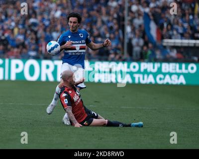 Tommaso Augello durante la Serie A match tra Sampdoria e Genova, a Genova, il 30 aprile 2022 (Photo by Loris Roselli/NurPhoto) Foto Stock