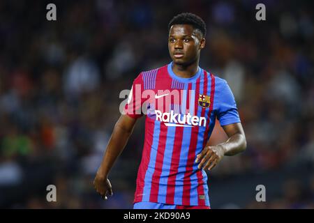 10 Ansu dati del FC Barcelona durante la partita la Liga tra il FC Barcelona e il RD Mallorca allo stadio Camp Nou il 1 maggio 2022 a Barcellona, Spagna. (Foto di Xavier Bonilla/NurPhoto) Foto Stock