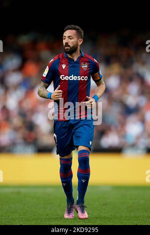 Jose Luis Morales di Levante UD corre durante la partita la Liga Santander tra Valencia CF e Levante UD allo stadio Mestalla, 30 aprile 2022, Valencia, Spagna. (Foto di David Aliaga/NurPhoto) Foto Stock