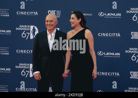 Luca Zingaretti e Luisa Ranieri presenziano al tappeto rosso David di Donatello 67th il 03 maggio 2022 a Roma (Foto di Luca Carlino/NurPhoto) Foto Stock