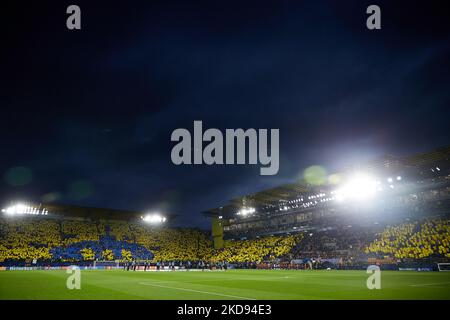 Vista generale dello stadio prima della partita di Semifinale della UEFA Champions League di seconda tappa tra Villarreal CF e Liverpool FC all'Estadio de la Ceramica, 3 maggio 2022, Villarreal, Spagna. (Foto di David Aliaga/NurPhoto) Foto Stock