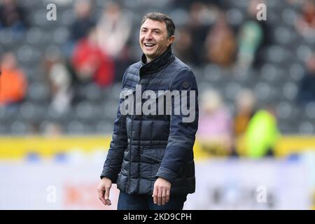 Shota Arveladze, manager di Hull City durante la partita del campionato Sky Bet tra Hull City e Nottingham Forest al KC Stadium, Kingston upon Hull sabato 7th maggio 2022. (Foto di Jon Hobley/MI News/NurPhoto) Foto Stock