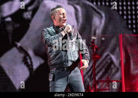 Francesco 'Kekko' Silvestre - Moda durante il Concerto musicale moda - BuonFortuna Tour del 09 maggio 2022 all'Arena di Verona (Foto di Roberto Tommasini/LiveMedia/NurPhoto) Foto Stock