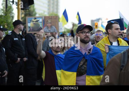 Protesta di fronte all’Ambasciata della Federazione russa contro l’aggressione della Russia in Ucraina il 09 maggio 2022 a Sofia, Bulgaria. (Foto di Hristo Vladev/NurPhoto) Foto Stock