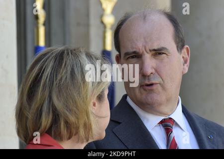 Il primo Ministro francese Jean Castex parte dopo la riunione settimanale del gabinetto presso l'Elysee Palace â – 11 maggio 2022, Parigi (Foto di Daniel Pier/NurPhoto) Foto Stock