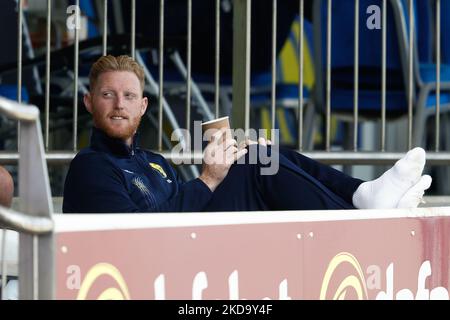 Ben Stokes di Durham guarda su durante la partita LV= County Championship tra Durham County Cricket Club e Glamorgan County Cricket Club a Emirates Riverside, Chester le Street, giovedì 12th maggio 2022. (Foto di will Matthews/MI News/NurPhoto) Foto Stock