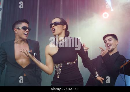 Il cantante Chanel si esibisce durante il concerto classico gratuito del LOS40 a Plaza Mayor il 15 maggio 2022 a Madrid, in Spagna. (Foto di Oscar Gonzalez/NurPhoto) Foto Stock