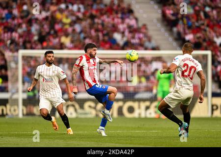 Rodrigo de Paul durante la partita della Liga tra Atletico de Madrid e Sevilla FC a Wanda Metropolitano il 15 maggio 2022 a Madrid, Spagna. (Foto di Rubén de la Fuente Pérez/NurPhoto) Foto Stock