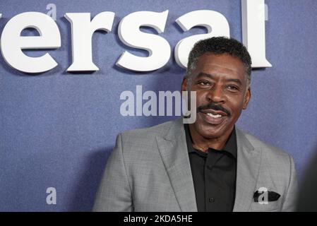 NEW YORK, NEW YORK - Maggio 16: Ernie Hudson partecipa al 2022 NBCUniversal Upfront al Mandarin Oriental Hotel il 16 Maggio 2022 a New York City. (Foto di John Nacion/NurPhoto) Foto Stock