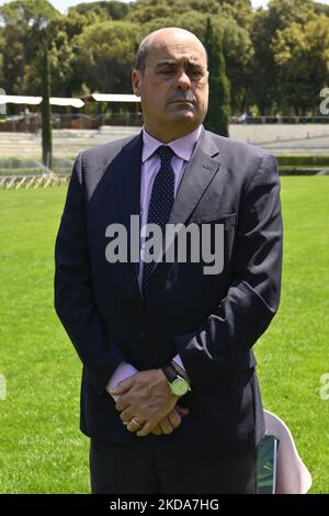 Nicola Zingaretti Presidente della Regione Lazio durante la conferenza stampa per la presentazione del 89Â CSIO di Roma Piazza di Siena - Master d'Inzeo, 17 maggio 2022, Piazza di Siena, Roma, Italia. (Foto di Domenico Cippitelli/LiveMedia/NurPhoto) Foto Stock