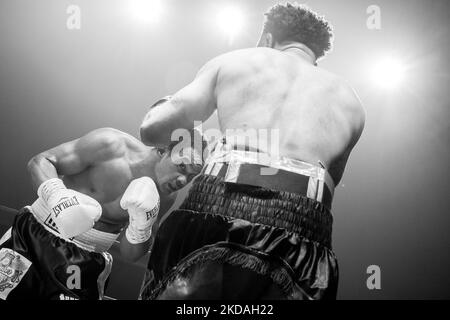 Ramon Guevara (11-25-2; Repubblica Dominicana per mezzo di Grand Rapids, MI) sconfisse LaQuan Lewis (7-14-1; Brooklyn, NY) in un incontro di 4 round, con pesi saldanti al Motor City Casino and Hotel di Detroit, MI, il 13 maggio 2022. (Foto di Adam J. Dewey/NurPhoto) Foto Stock