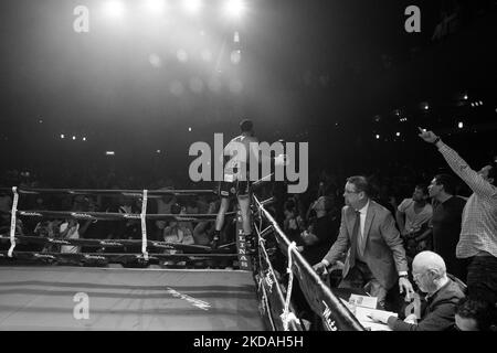 Dawne Taylor ha difeso il suo tappeto erboso al Motor City Casino di Detroit, Michigan, facendo un rapido lavoro del suo avversario Marshawn Hughes con un primo turno di knockout, raggiungendo un record professionale di 4-0 il 13 maggio 2022. (Foto di Adam J. Dewey/NurPhoto) Foto Stock