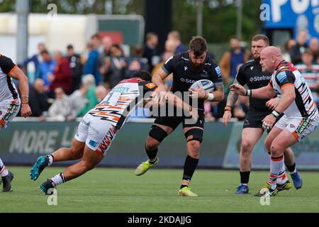 Gary Graham di Newcastle Falcons in attacco durante la partita Gallagher Premiership tra Newcastle Falcons e Leicester Tigers a Kingston Park, Newcastle Sabato 21st maggio 2022. (Foto di Chris Lisham/MI News/NurPhoto) Foto Stock