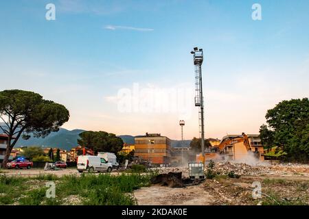 Il vigili del fuoco, intervenuto a causa di una fuga di gas, a Rieti, Italia, il 20 maggio 2022 (Foto di Riccardo Fabi/NurPhoto) Foto Stock