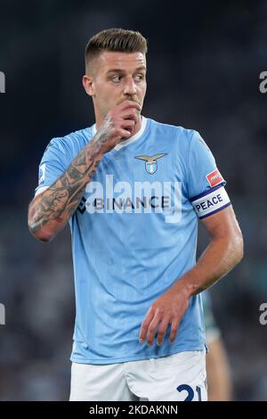 Il Sergej Milinkovic-Savic della SS Lazio reagisce durante la Serie A match tra SS Lazio e Hellas Verona il 21 maggio 2022 a Roma. (Foto di Giuseppe Maffia/NurPhoto) Foto Stock