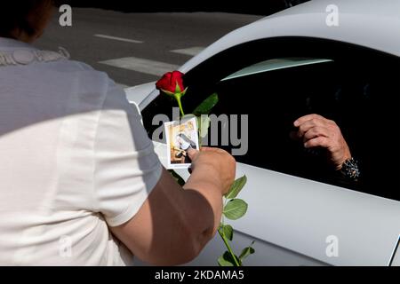 La tradizionale benedizione delle auto per la Festa di Santa Rita di Cascia. A Rieti, Italia, il 22 maggio 2022. (Foto di Riccardo Fabi/NurPhoto) Foto Stock