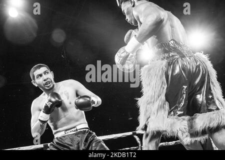 Ferris Dixon Jr. (3-0, 2 Kos; Detroit, MI) uscì dal ring vittorioso, sconfiggendo Daniel Arriaga (2-4-2, 2 Kos; San Antonio, TX) per via del knockout nel secondo round dell'evento di boxe professionale Detroit Brawl di salita a Dearborn, Michigan, il 26 maggio 2022. (Foto di Adam J. Dewey/NurPhoto) Foto Stock