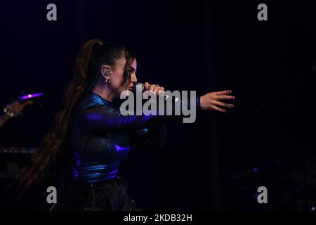 La cantante americana Joanna Noëlle Blagden Levesque alias JoJo esegue il Java Jazz Festival 2022 (Foto di Eddy Purwanto/NurPhoto) Foto Stock