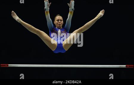 5th novembre 2022, M&amp; S Bank Arena, Liverpool, Inghilterra; 2022 finali del Campionato Mondiale di Ginnastica artistica; finale Women's Diseasonded Bar - Sanna Veerman (NED) Foto Stock