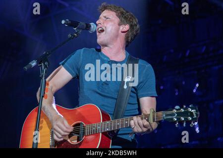 James Blunt durante il concerto di musica JAMES BLUNT il 22 maggio 2022 all'Arena Kioene di Padova (Foto di Cesare Veronesi/LiveMedia/NurPhoto) Foto Stock