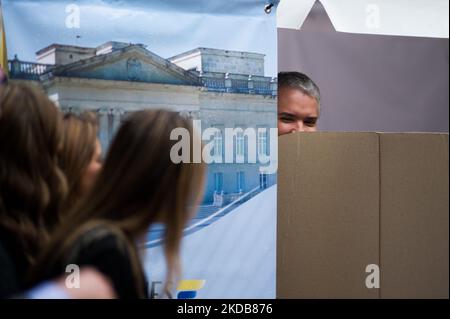 il presidente colombiano Ivan Duque apre il raduno elettorale dopo aver votato durante le elezioni presidenziali del 2022 a Bogotà, Colombia, 29 maggio 2022. (Foto di Sebastian Barros/NurPhoto) Foto Stock