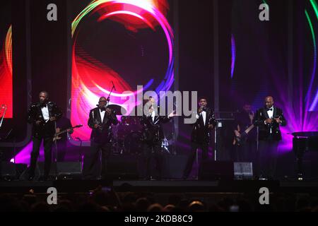 Gruppo vocale americano The Temptations Revue Feat Glenn Leonard suona al Java Jazz Festival 2022 del 17th (Photo by Eddy Purwento/NurPhoto) Foto Stock