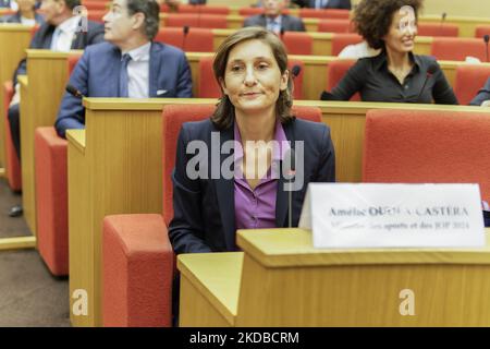 FRANCIA – PARIGI – POLITICA – SPORT – DISORDINE – STADE DE FRANCE – il Ministro dello Sport francese Amelie Oudea-Castera partecipa alla sua audizione alla Commissione di diritto del Senato francese sul disordine e il gas lacrimogeno sparati dalla polizia fuori dallo stadio Stade de France prima della partita con migliaia di persone Tifosi di Liverpool durante la finale della Champions League REAL MADRID e LIVERPOOL - 1 giugno 2022, Parigi (Foto di Daniel Pier/NurPhoto) Foto Stock