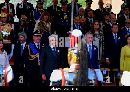 La parata per la 76th° Giornata della Repubblica Italiana. Il Presidente della Repubblica Italiana, Sergio Mattarella. A Roma, Italia, il 2 giugno 2022 (Foto di Riccardo Fabi/NurPhoto) Foto Stock