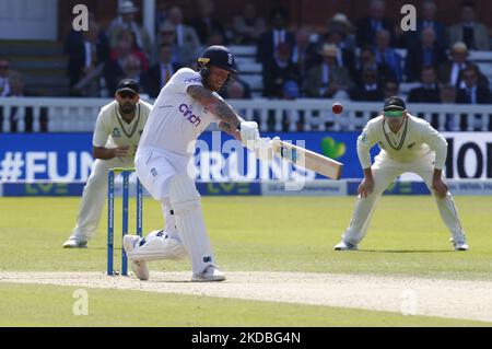 Inghilterra ben Stokes (Durham) durante IL TEST ASSICURATIVO SERIE 1st Test, Day 3, (Day 3 of 5) tra l'Inghilterra contro la Nuova Zelanda a Lord's Cricket Ground, Londra il 04th giugno , 2022 (Photo by Action Foto Sport/NurPhoto) Foto Stock