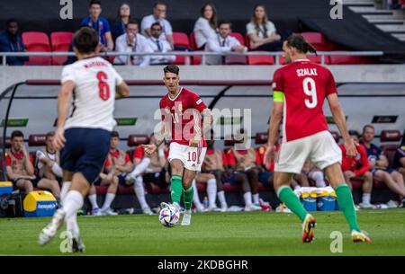 Dominik Szoboszlai di Ungheria compete per la palla durante la partita della UEFA Nations League A3 a Puskás Aréna il 04 giugno 2022 a Budapest, Ungheria. (Foto di Robert Szaniszló/NurPhoto) Foto Stock