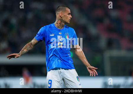 Gianluca Scamacca d'Italia si è attivata durante la partita della UEFA Nations League tra Italia e Germania allo Stadio Renato Dall'Ara di Bologna, Italia, il 4 giugno 2022. (Foto di Giuseppe Maffia/NurPhoto) Foto Stock