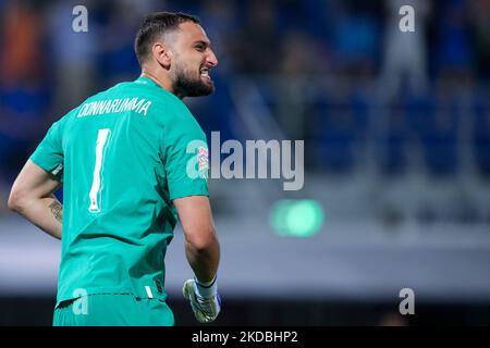 Gianluigi DONNARUMMA festeggia dopo che Lorenzo Pellegrini d'Italia ha segnato il primo gol durante la partita della UEFA Nations League Italia-Germania allo Stadio Renato Dall'Ara, Bologna, Italia, il 4 giugno 2022. (Foto di Giuseppe Maffia/NurPhoto) Foto Stock