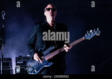 La rock band inglese Bauhaus in concerto ad Alcatraz, Milano, il 6 2022 giugno. Uno dei pionieri della roccia gotica, Bauhaus era noto per la loro immagine scura e il suono cupo, anche se mescolavano molti generi, tra cui dub, glam rock, psichedelia e funk. (Foto di Mairo Cinquetti/NurPhoto) Foto Stock