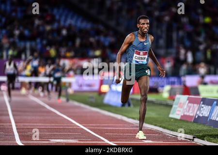 Lamecha Girma dell'Etiopia compete in 3000st metri uomini durante la IAAF Wanda Diamond League: Golden Gala Pietro Mennea allo Stadio Olimpico il 09 giugno 2022 a Roma (Foto di Michele Maraviglia/NurPhoto) Foto Stock