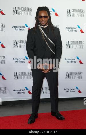 Kizzo partecipa al Gala annuale di Induction and Awards 51st della Songwriters Hall of Fame al Marriott Marquis il 16 giugno 2022 a New York City. (Foto di John Nacion/NurPhoto) Foto Stock