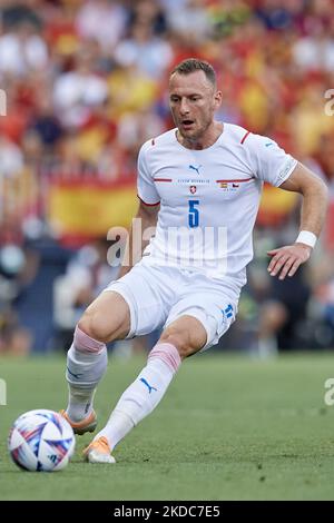 Vladimir Coufal (West Ham United) della Repubblica Ceca ha superato, durante la UEFA Nations League League, Una partita di Gruppo 2 tra Spagna e Repubblica Ceca allo stadio la Rosaleda il 12 giugno 2022 a Malaga, Spagna. (Foto di Jose Breton/Pics Action/NurPhoto) Foto Stock