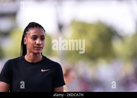 Nafissatou Thiam del Belgio compete in donne di alto salto durante la IAAF Wanda Diamond League: Incontro di Parigi allo Stade Charlety il 18 giugno 2022 a Parigi, Francia (Foto di Michele Maraviglia/NurPhoto) Foto Stock