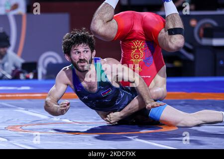 Victor ciobanu (MDA) vs Taleh Mammadov (AZE) GR 63kg durante la Wrestling 2022 Ranking Series (day1) il 22 giugno 2022 al Matteo Pellicone di Roma (Foto di Luigi Mariani/LiveMedia/NurPhoto) Foto Stock